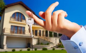 keys and house 