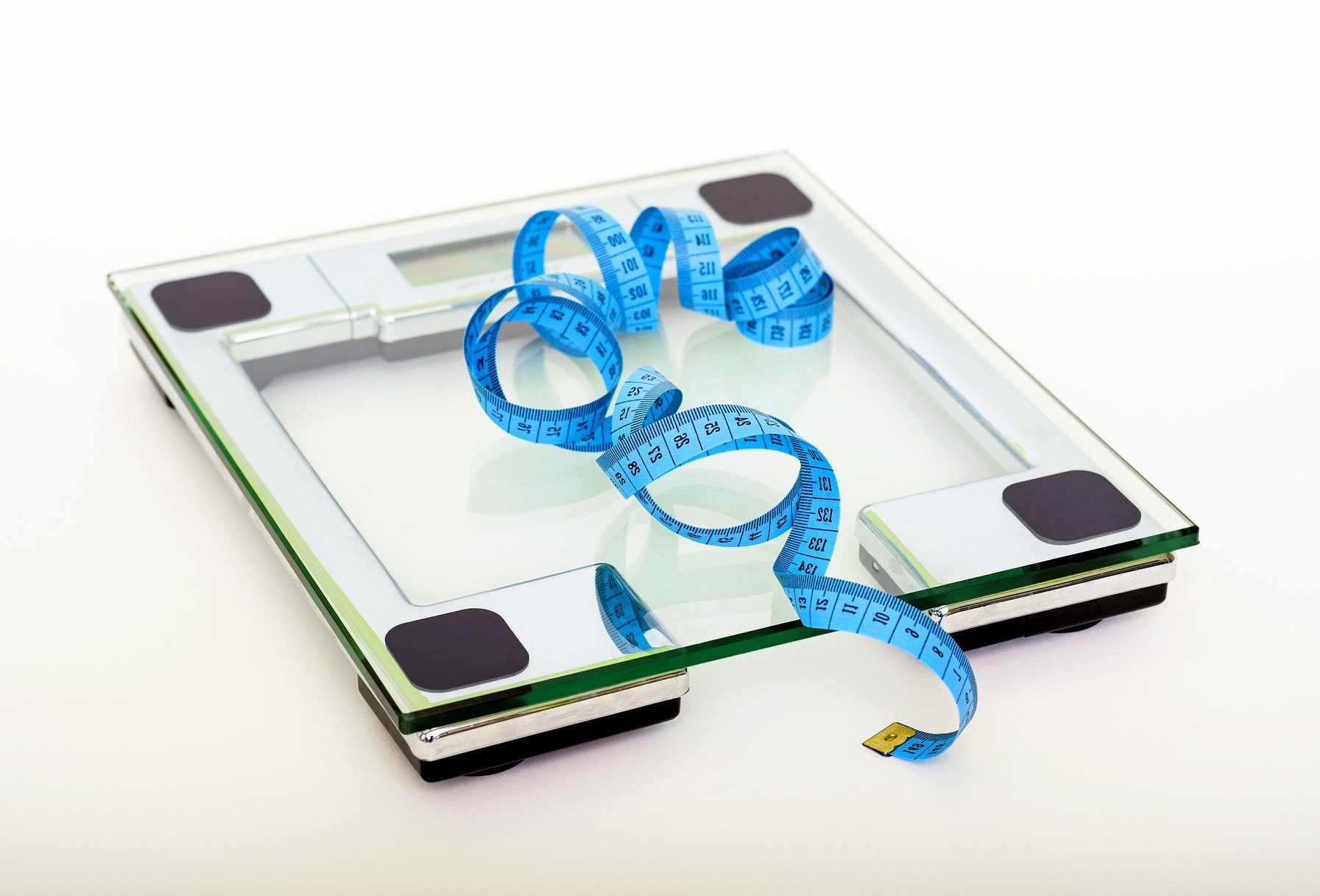 Scale and measuring tape