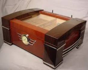 cigar humidor